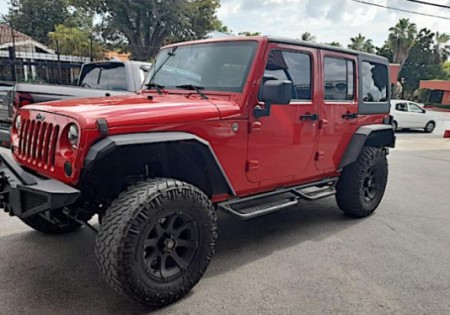 Jeep Wrangler Special Red